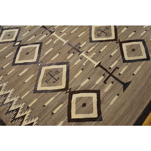 Early 20th Century 1930s Gray Diamond Antique American Navajo Rug 4'6" X 6'8" Flatweave Wool Carpet For Sale - Image 5 of 6