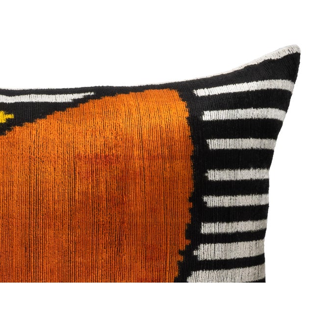 Contemporary Symphony Silk Velvet Ikat Throw Pillow Cover, 16 X 24 For Sale - Image 3 of 6