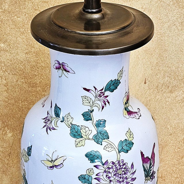 Vintage Chinoiserie Famille Rose Porcelain Floral & Butterfly Table Lamp For Sale - Image 11 of 18