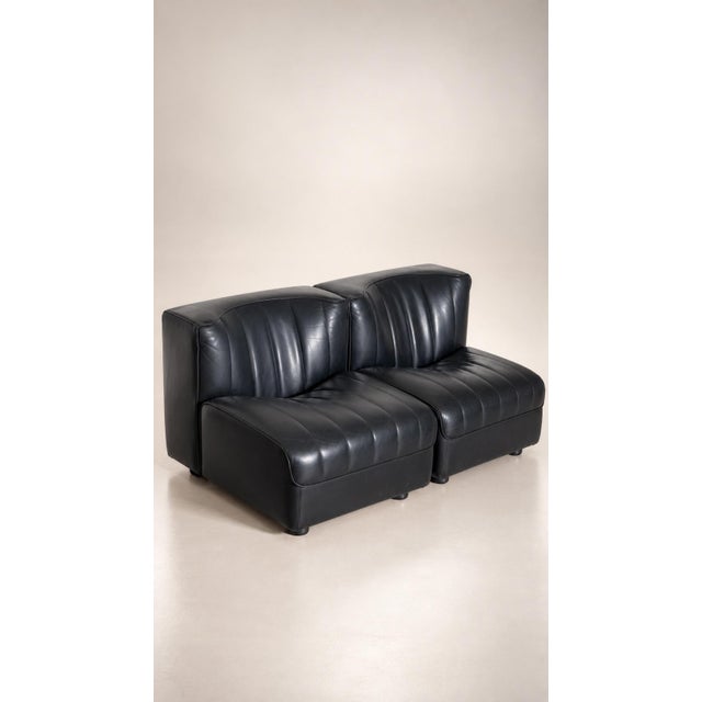 1970s Black Leather 9000 Modular Sofa by Tito Agnoli for Mobilier International, 1975, Set of 2 For Sale - Image 5 of 18