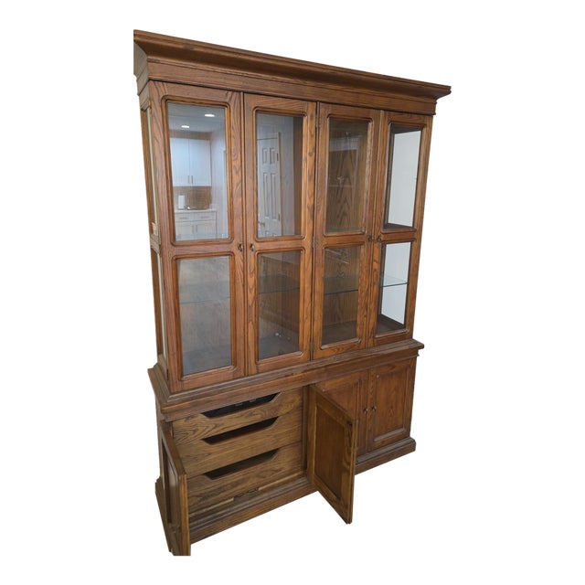 1970s Henredon Scene One China Cabinet Lighted For Sale