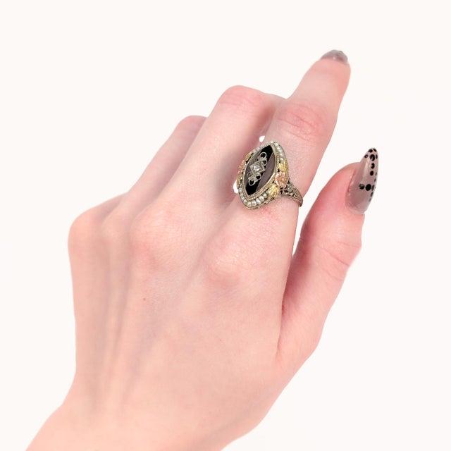 Art Deco Art Deco 14k Gold, Diamond, Seed Pearl, Rock Crystal, and Onyx Filigree Cocktail Ring For Sale - Image 3 of 11