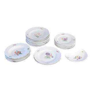 19th Century German Meissen Porcelain Dinner Service with Floral Decor - 24 Pieces For Sale