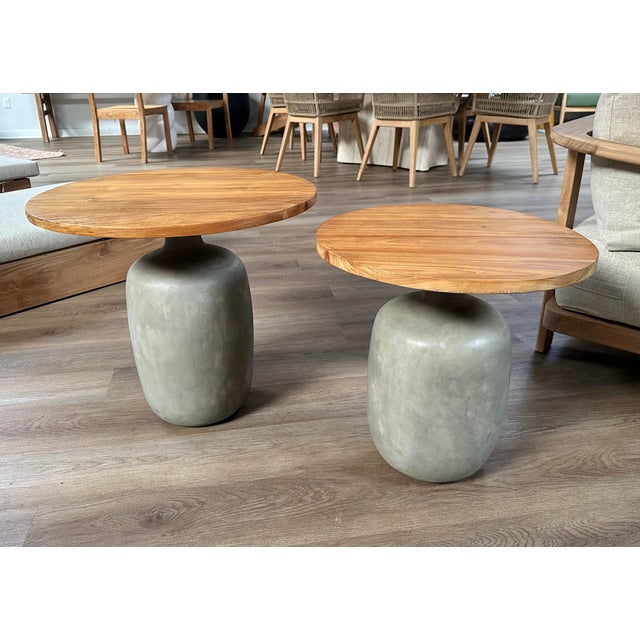 2020s Round Outdoor Concrete & Teak Modern Side Table Large For Sale - Image 5 of 5