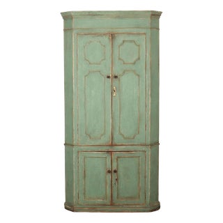 English Corner Cupboard, 18th Century For Sale