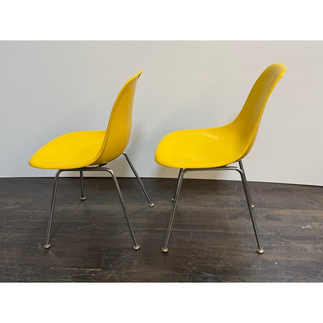 Modernica Case Study Fiberglass H-Base Side Chairs, Pair For Sale - Image 4 of 12