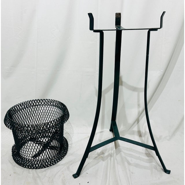 Mid Century French Style Green Metal Mesh Planter & Tripod Plant Stand, in the Manner of Mathieu Matégot, C. 1950s For Sale - Image 10 of 12