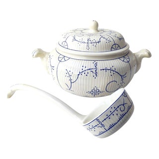 Antique Belgian Copenhagen Soup Tureen with Large Ceramic Ladle from Royal Boch Frères, 1940s, Set of 2 For Sale