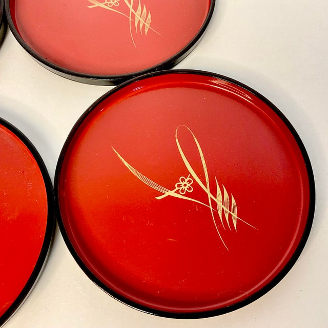 Plastic Mid 20th Century Asian Chinoiserie Boho Chic Large Bakelite Coasters - Set of 4 For Sale - Image 7 of 8