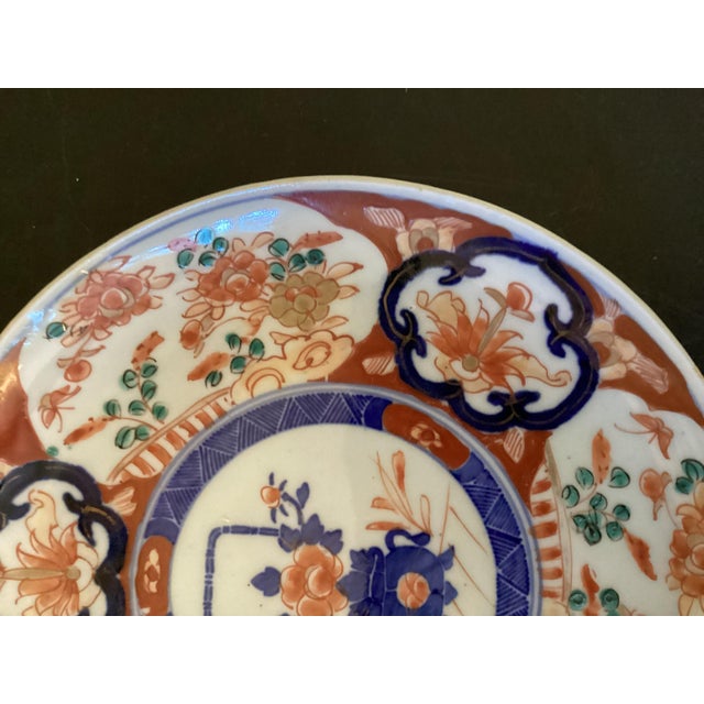 Japanese 1750 - 1780 Antique Japanese Arita, Kakiemon, Imari Plate For Sale - Image 3 of 5