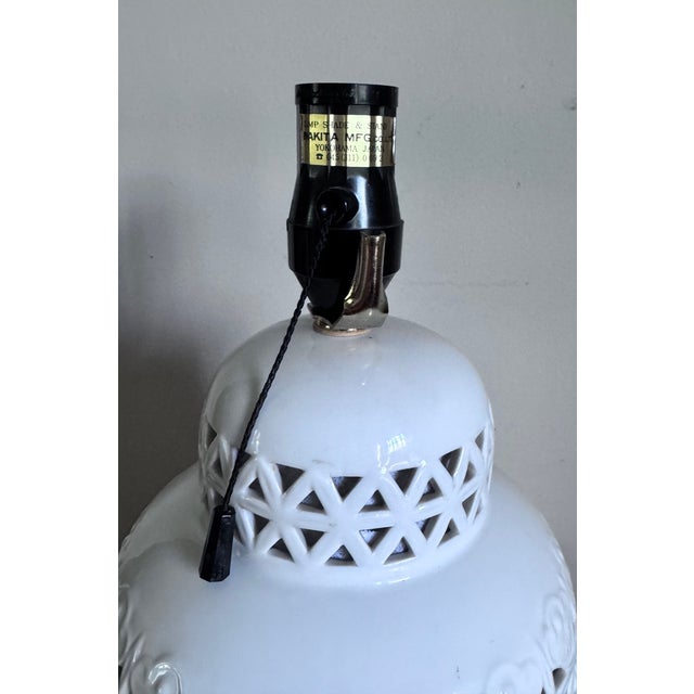 Ceramic Mid 20th Century Mid Century Modern Blanc De Chine Asian Lamp For Sale - Image 7 of 11