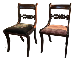 Antique Early 19th Century American Classical Sabre Leg Carved Mahogany Side Chairs