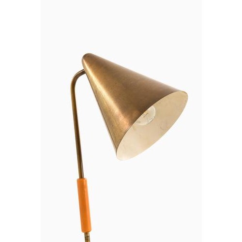 1950s Table Lamp in Brass and Lacquer, 1950s For Sale - Image 5 of 9