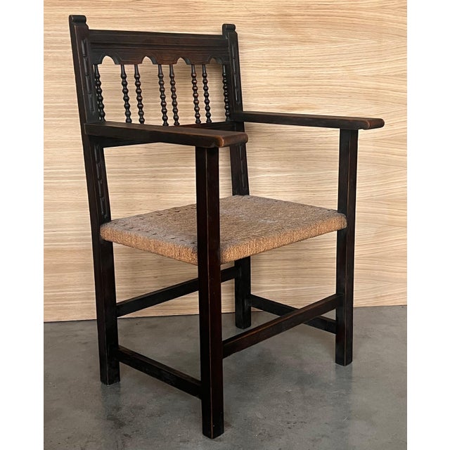 Early 20th Century 20th Century Pair of Catalan Throne Armchairs in Walnut and Caned Seats For Sale - Image 5 of 18