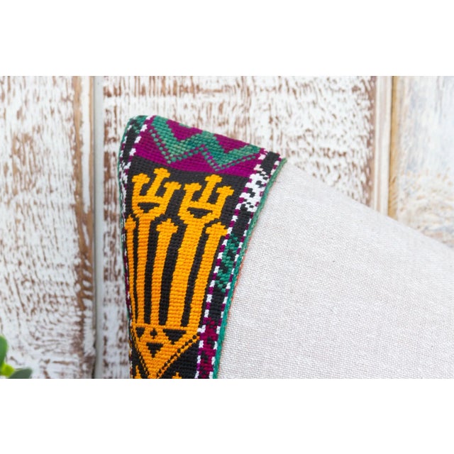 Ami Linen Tribal Border Pillow For Sale - Image 4 of 8