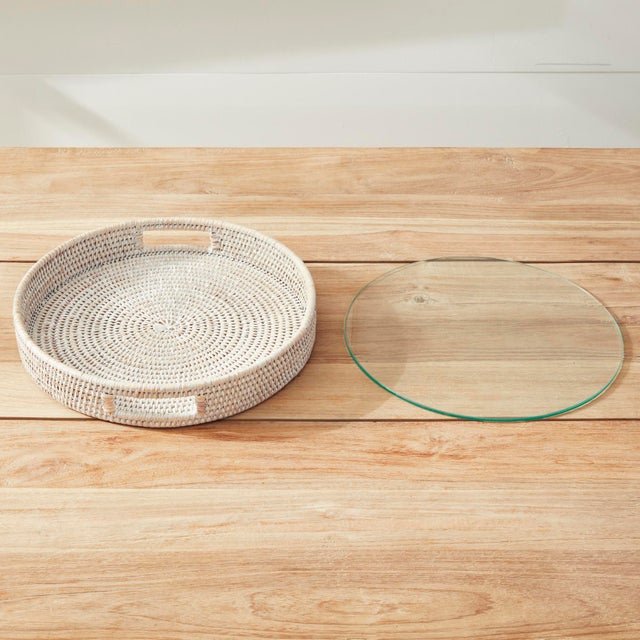 Kenneth Ludwig Chicago Burma Rattan Round Serving Tray For Sale - Image 4 of 4