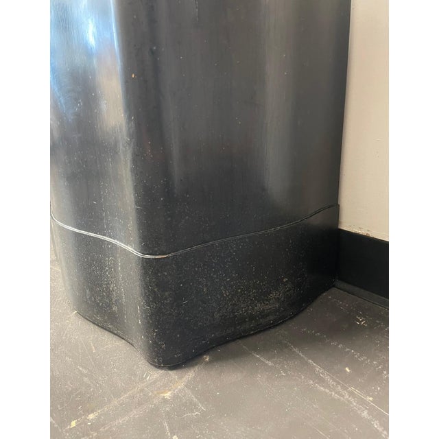 Wood Mid 20th-Century Palm Beach Regency Marshall Fields Black Lacquer Display Pedestals - a Pair For Sale - Image 7 of 9