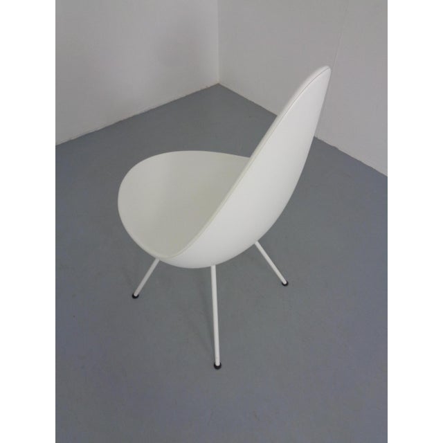 3110 Drop Chair by Arne Jacobsen for Fritz Hansen, 2018 For Sale - Image 11 of 15
