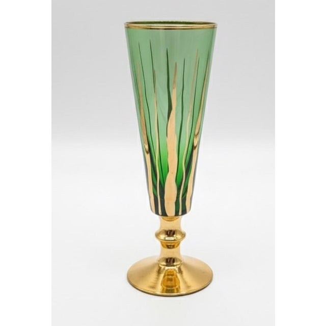 Mid-Century Murano Gláss Emerald Green and Gold Champagne Flutes. 1960s, Set of 6 For Sale - Image 6 of 6