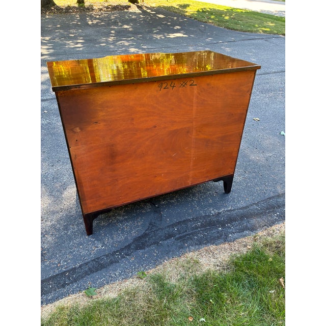 1940s 1940s Mahogany Chest Made by Beacon Hill For Sale - Image 5 of 12