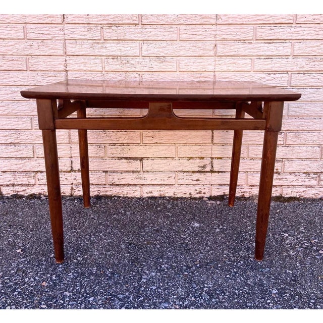 Early 20th Century Vintage Small Laminate End Side Table For Sale - Image 5 of 5