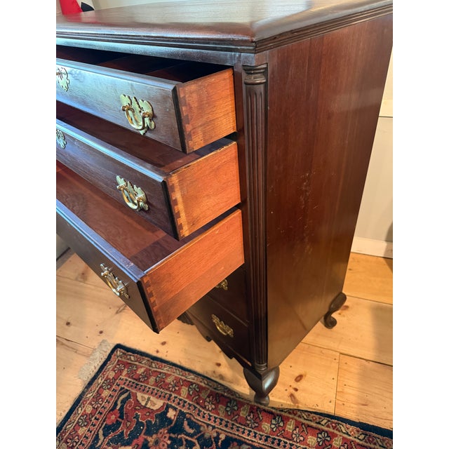 Very well made chest of drawers in Chippendale style from Statton Furniture Company under their TruType brand. All drawers...