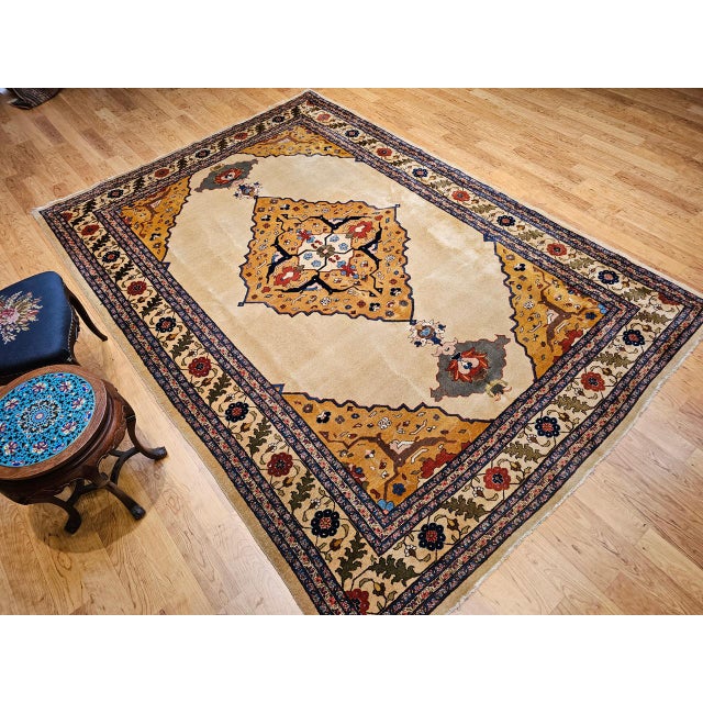 Vintage Indian Agra Carpet, Handwoven Wool Pile, Open Field Design, 8' x 11' For Sale In Chicago - Image 6 of 18
