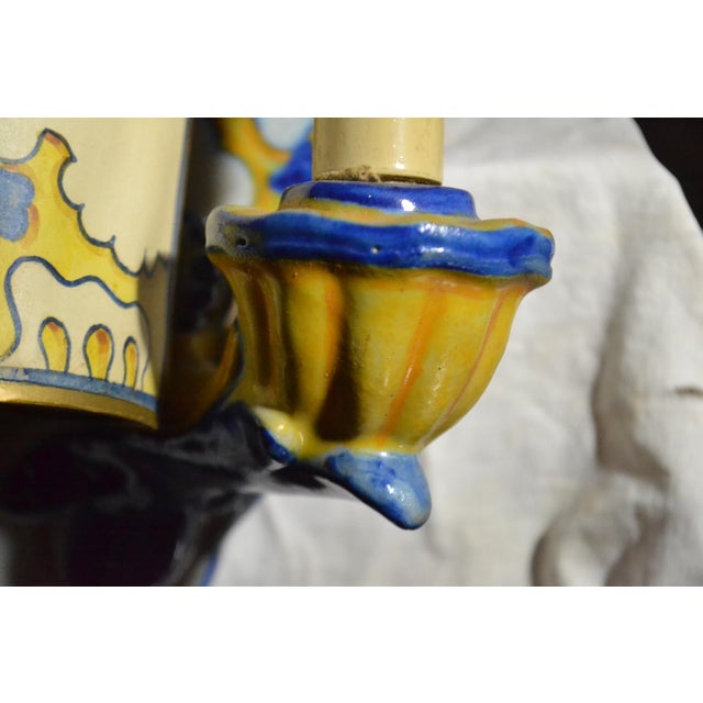 Vintage Mediterranean Portuguese Fábrica Sant'Anna Hand-Painted Ceramic Sconces - Pair For Sale In Chicago - Image 6 of 6