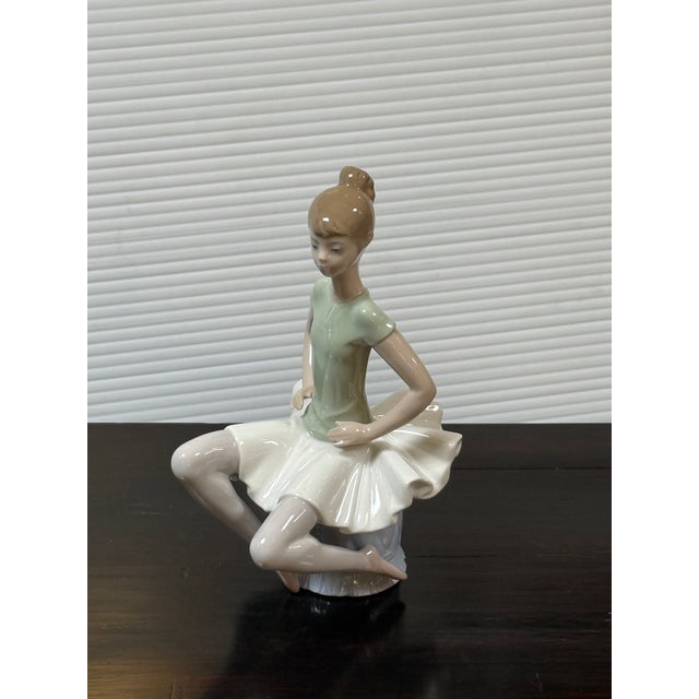 Ceramic John Huerta for Lladró Laura Ballerina Porcelain Figurine, Signed For Sale - Image 7 of 12