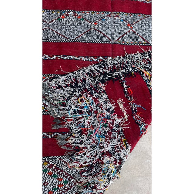 Kilim Moroccan Vintage Rug 5x10 Ft For Sale - Image 9 of 11