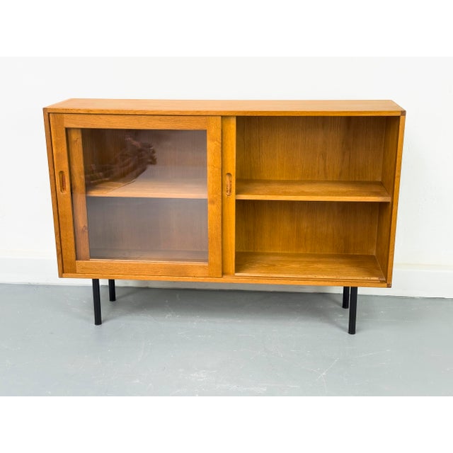 Danish Oak Display Case from Brouer, 1960s For Sale - Image 9 of 18