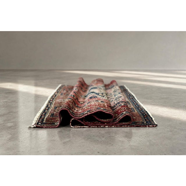 Vintage Hand-Woven Oriental Rug in Wool, 1960s For Sale - Image 6 of 18