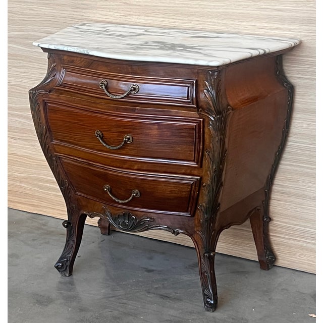 French Pair of French Carved Nightstands With Three Drawers and Marble Top For Sale - Image 3 of 10