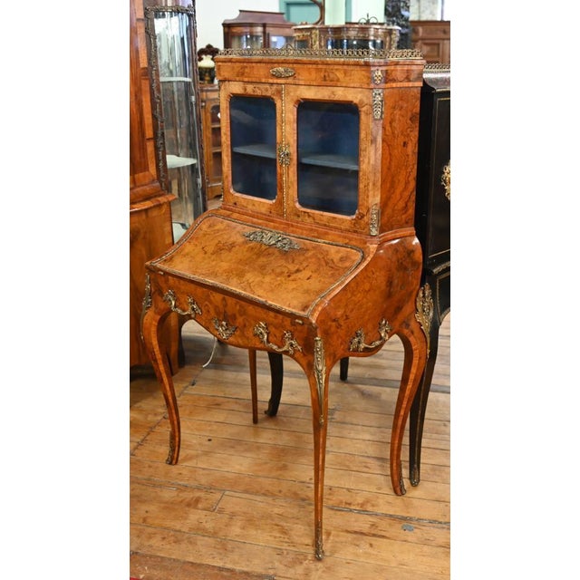 French Bonheur De Jour Desk in Walnut, 1840s For Sale - Image 10 of 10