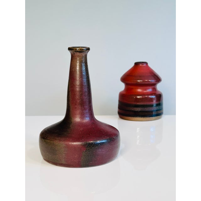 Brown and Ruby ​​Red Studio Ceramic Art Bottleneck Vase by Jürgen Riecke, Germany, 1960s For Sale - Image 6 of 15