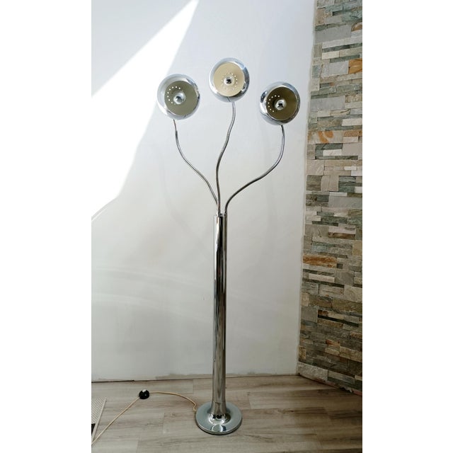 Beautiful Eyeballs floor lamp by Goffredo Reggiani. Italy, 1970s. Cylindrical structure supporting three flexible arms,...