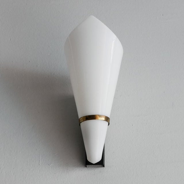 Wall Light in Acrylic Glas and Brass, 1950, Set of 2 For Sale - Image 3 of 11