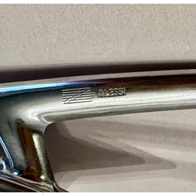 Philippe Starck Juicy Salif Citrus Juicer by Philippe Starck for Alessi For Sale - Image 4 of 5