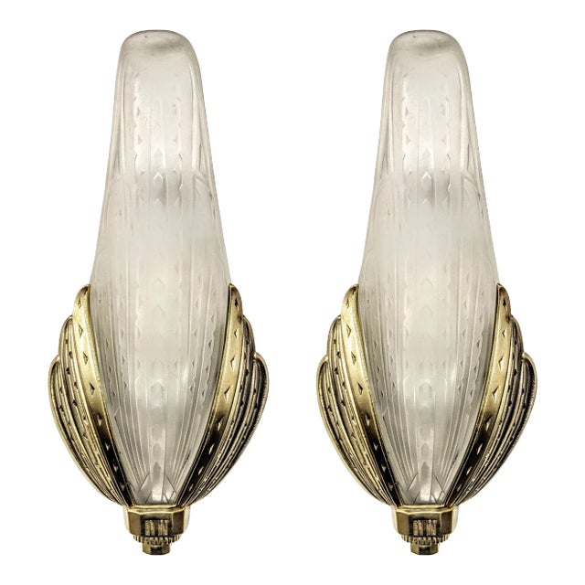 French Art Deco Wall Sconces Signed by Hanots - a Pair For Sale