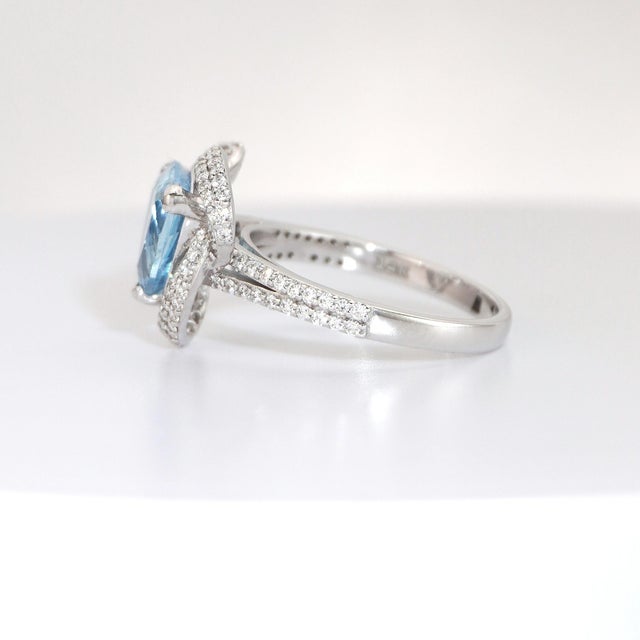 Trilliant-Cut Aquamarine Ring With Diamonds in 14k White Gold Size 7 For Sale In New York - Image 6 of 7