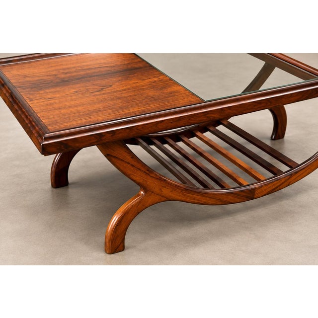 Brazilian Modern Rosewood Coffee Table by Liceu de Artes e Ofícios, Brazil, 1960s — Lot 962 For Sale - Image 17 of 18