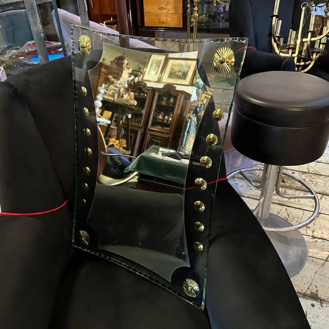 Mid-Century Modern 1950s Mid-Century Modern Verde Nilo Glass and Brass Wall Mirror by Cristal Arte For Sale - Image 3 of 12