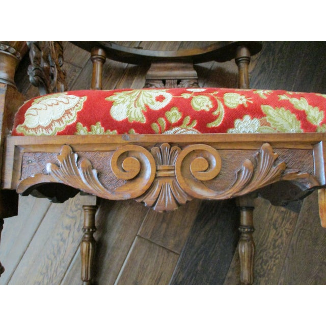 Late 19th Century Antique Vintage Victorian Carved Walnut Corner Italian Chair Face & Griffons For Sale - Image 5 of 15