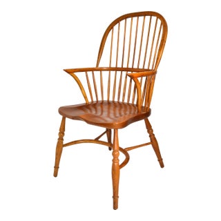 Late 19th Century Solid Wood English Country Armchair Windsor Carver Elbow Chair For Sale