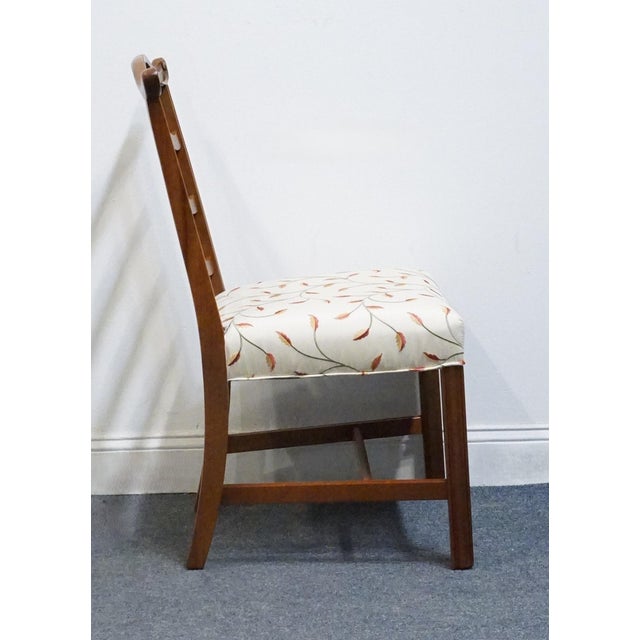 Late 20th Century Vintage Antique Solid Mahogany Traditional Duncan Phyfe Style Ladderback Dining Side Chair For Sale - Image 5 of 9