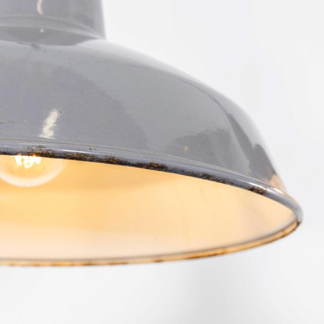 Vintage Industrial Benjamin Enamelled Pendant Lamps, 1950s, Set of 2 For Sale - Image 4 of 12