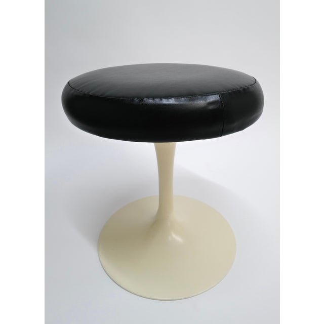 1970s Tulip Stool by Eero Saarinen for Knoll For Sale - Image 10 of 15