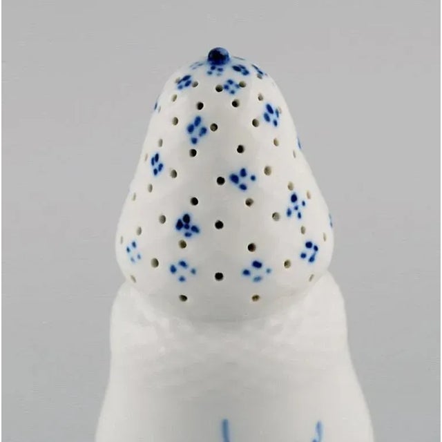 Blue Flower Braided Sugar Castor from Royal Copenhagen, 1965 For Sale - Image 3 of 5