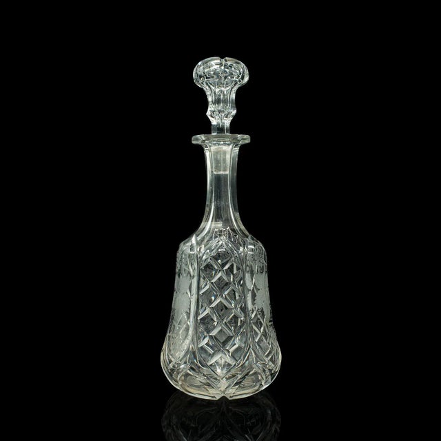 English 1950s Vintage English Etched Glass Fine Wine Decanter For Sale - Image 3 of 13