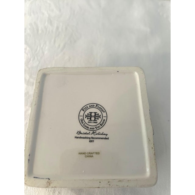 2010s Fitz and Floyd Bristol Holiday Ceramic Box For Sale - Image 5 of 7
